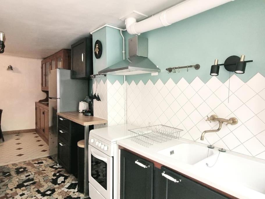Paris Montmartre 6 Personnes Apartment Exterior photo